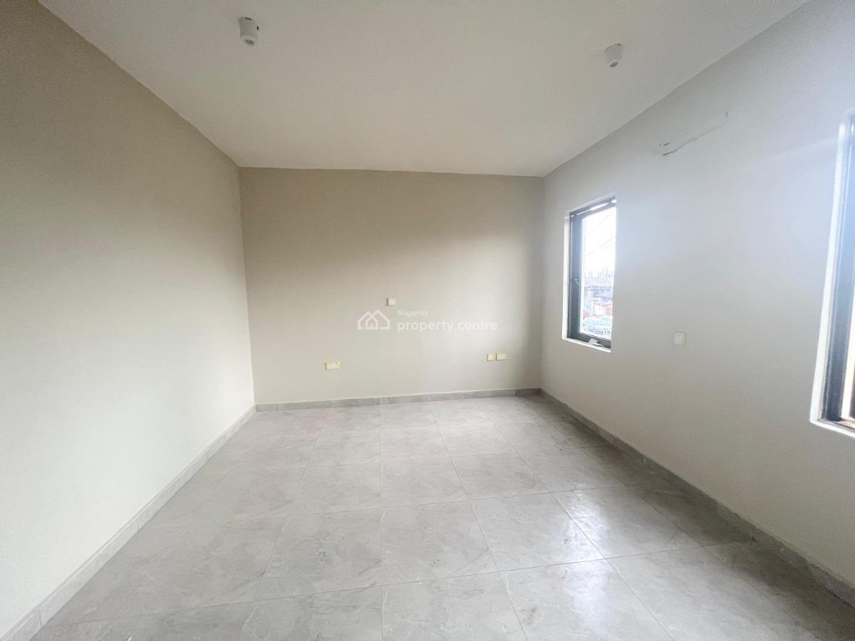 3 Bedroom Flat, Lagos Country Home, Surulere, Lagos, Flat / Apartment for Sale