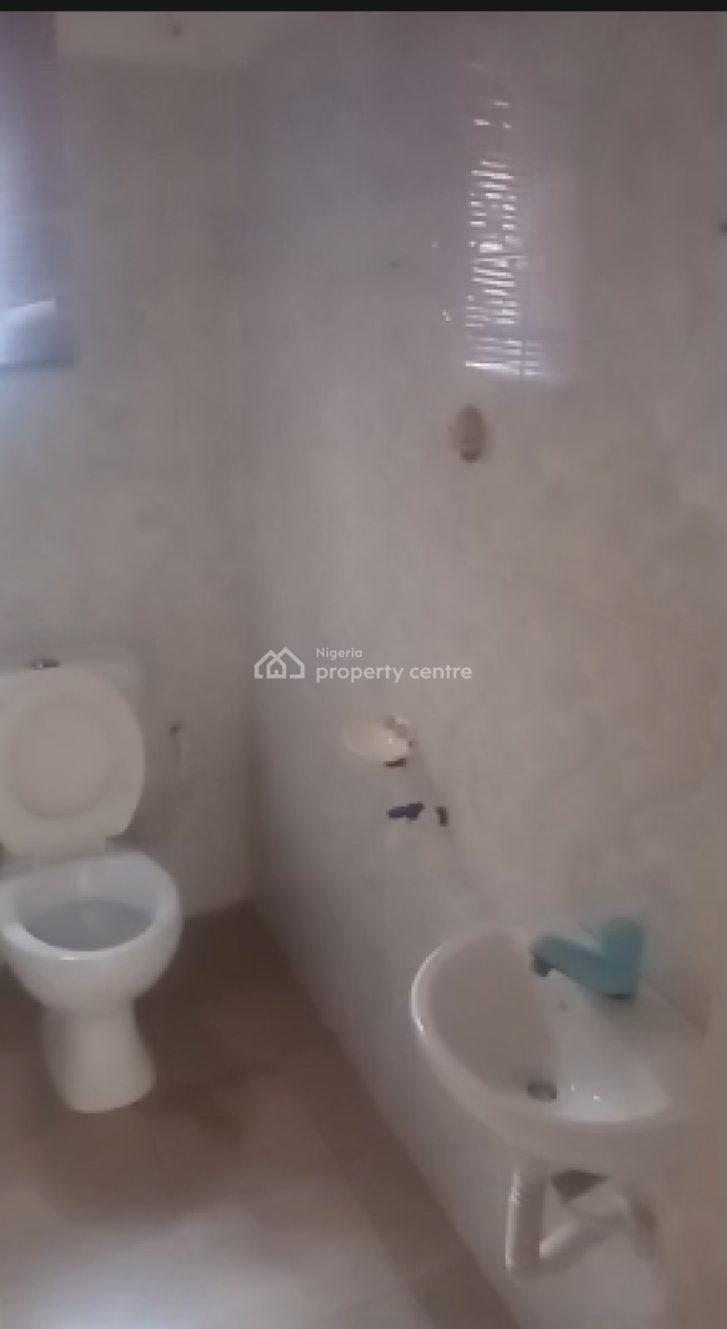 2 Bedroom  Flat, Lekki Phase 1, Lekki, Lagos, Flat / Apartment for Rent