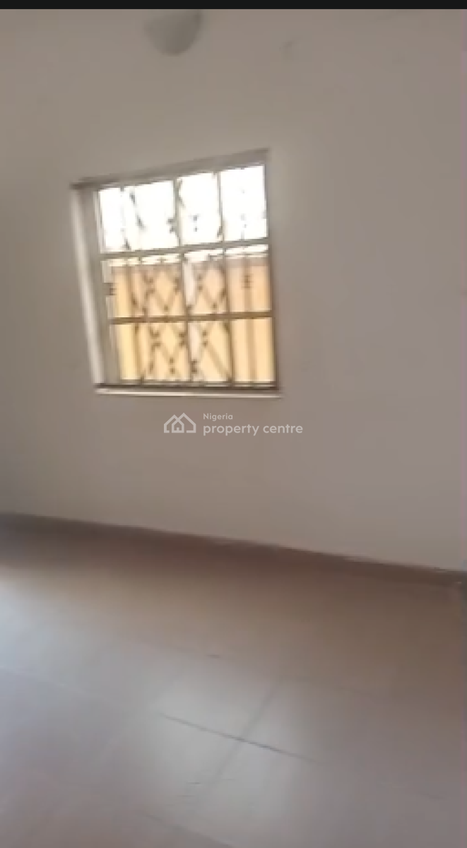 2 Bedroom  Flat, Lekki Phase 1, Lekki, Lagos, Flat / Apartment for Rent