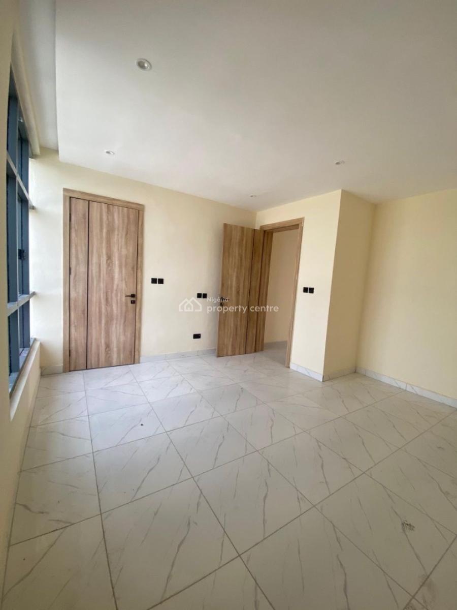 Exquisite Spacious 2 Bedroom Penthouse Apartment, Ilasan Ikate, Lekki, Lagos, Flat / Apartment for Sale