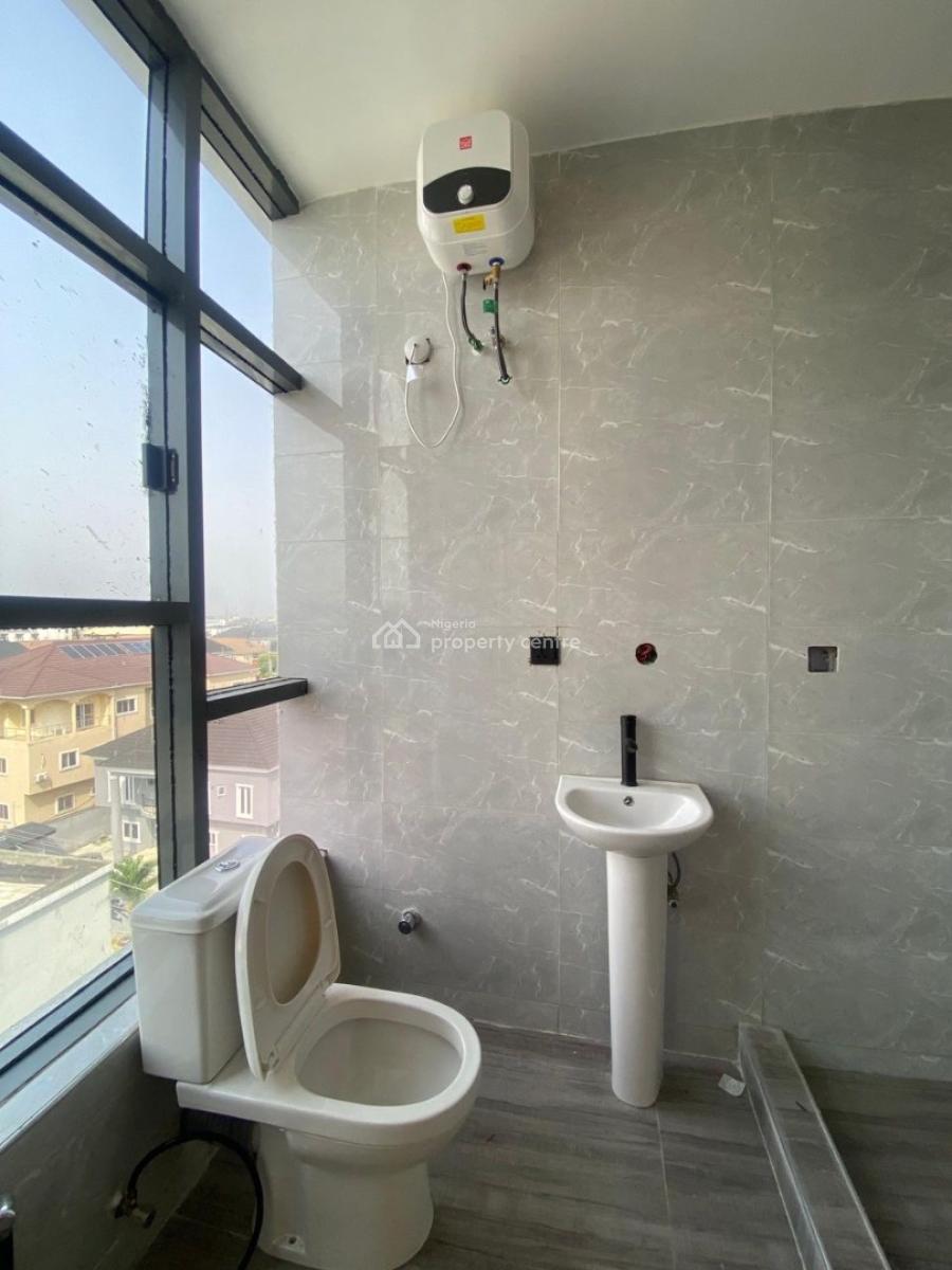 Exquisite Spacious 2 Bedroom Penthouse Apartment, Ilasan Ikate, Lekki, Lagos, Flat / Apartment for Sale