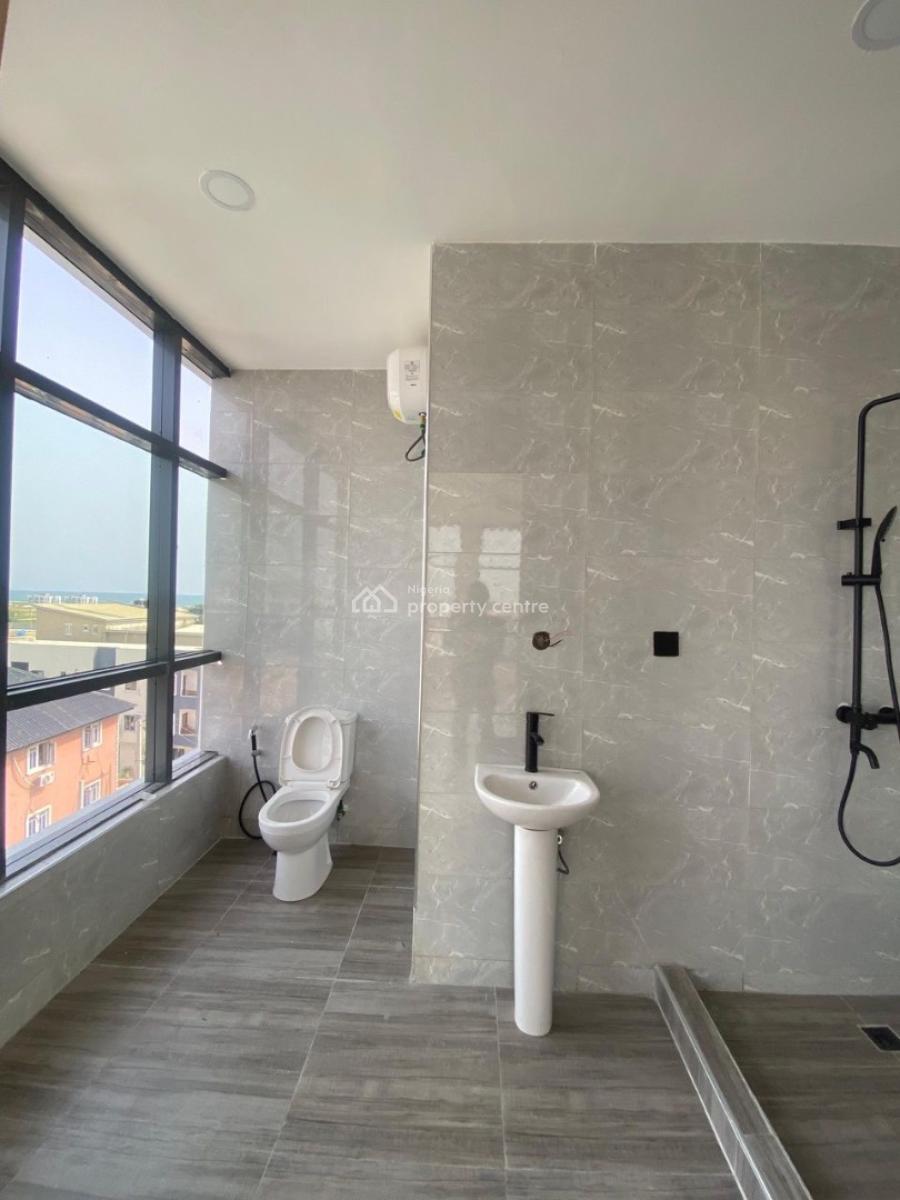 Exquisite Spacious 2 Bedroom Penthouse Apartment, Ilasan Ikate, Lekki, Lagos, Flat / Apartment for Sale