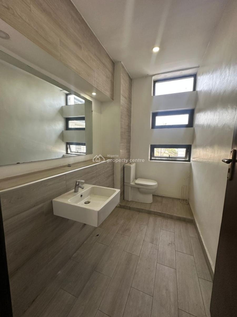 Spacious 3-bedroom Apartment with Home Office & Bq (1st Floor), Banana Island, Ikoyi, Lagos, Flat / Apartment for Rent