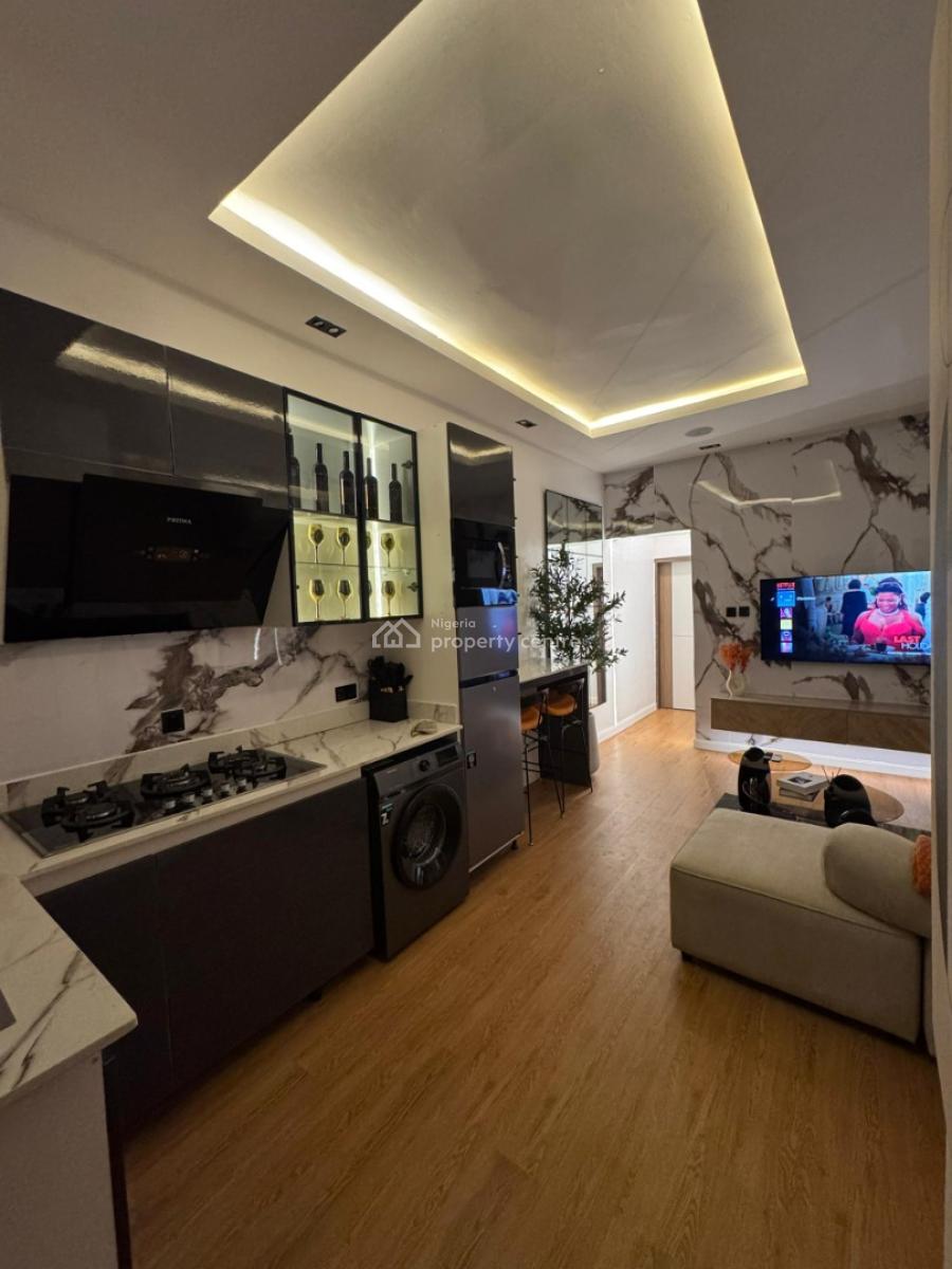 Lush 1 Bedroom Fully Furnished and Serviced, Off Admiralty Way, Lekki Phase 1, Lekki, Lagos, Mini Flat (room and Parlour) Short Let