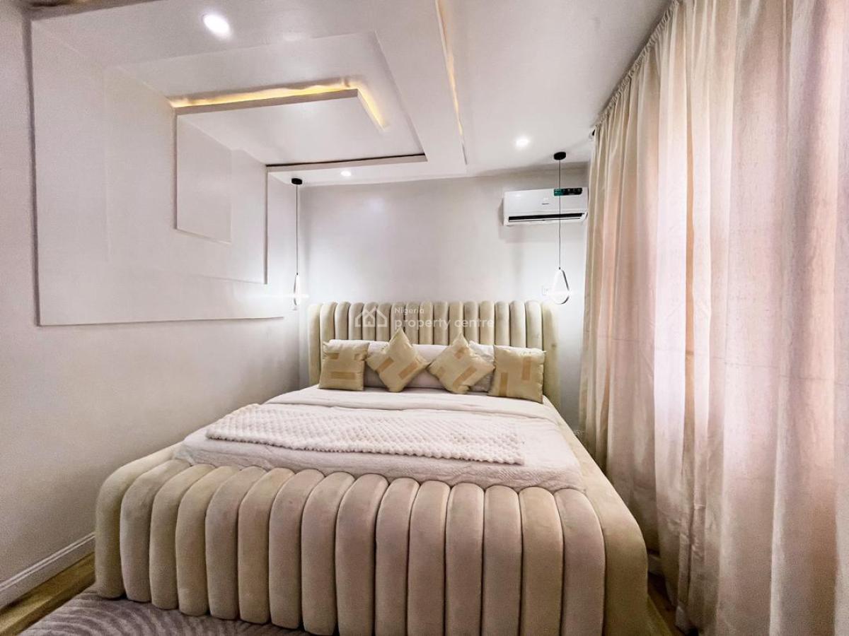 Cozy 1 Bedroom Fully Furnished and Serviced Apartment, Off Admiralty Way, Lekki Phase 1, Lekki, Lagos, Mini Flat (room and Parlour) Short Let