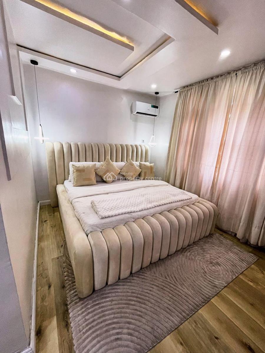 Cozy 1 Bedroom Fully Furnished and Serviced Apartment, Off Admiralty Way, Lekki Phase 1, Lekki, Lagos, Mini Flat (room and Parlour) Short Let