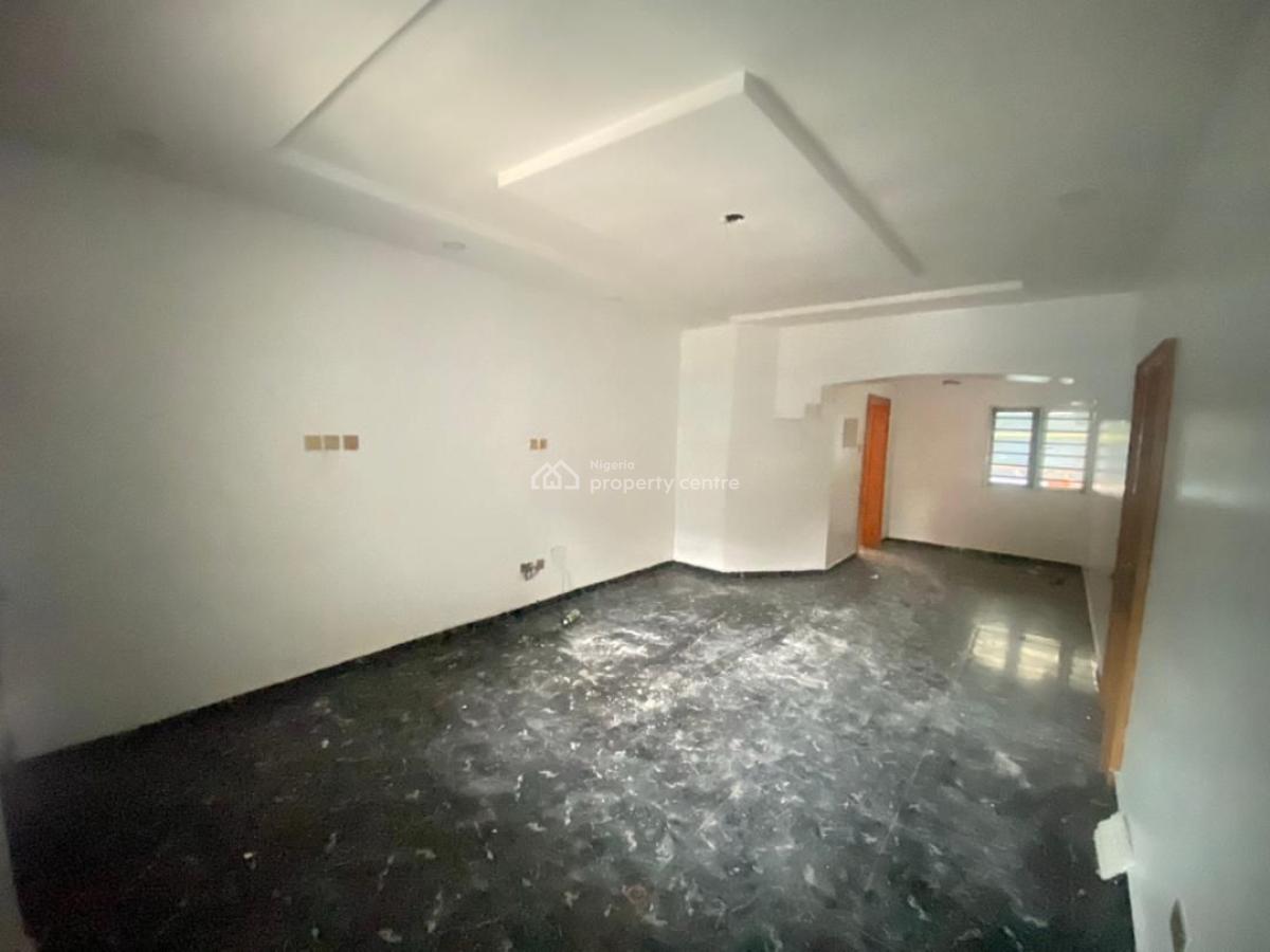 Well Maintained 2 Bedroom Apartment, Ogunfayo, Awoyaya, Ibeju Lekki, Lagos, Flat / Apartment for Rent