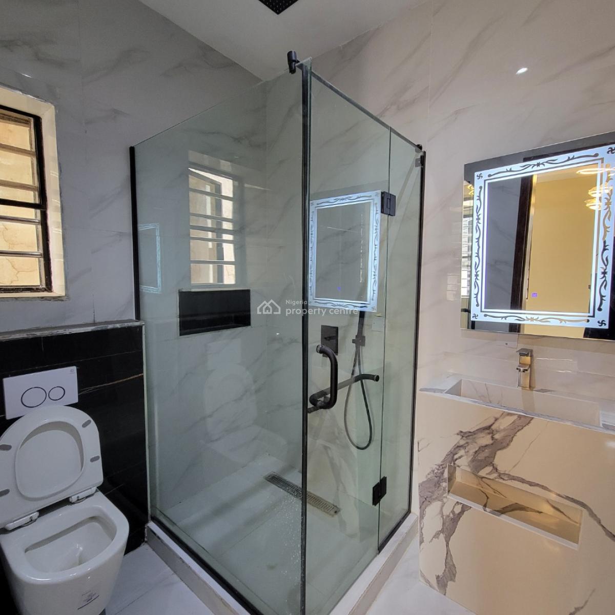 Gorgeous 3 Bedroom Apartment, Lekki Phase 1, Lekki, Lagos, Flat / Apartment for Sale