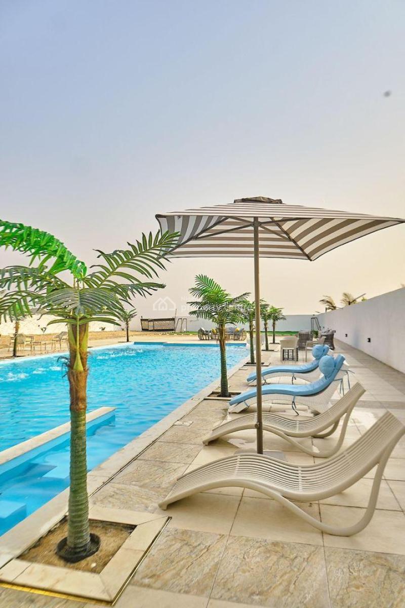 Luxury 5 Bedroom Beach House with Indoor & Outdoor Pool, Ilashe, Lagos, Flat / Apartment Short Let