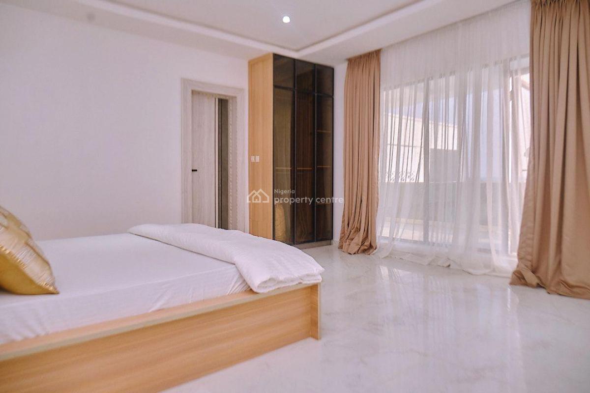 Luxury 5 Bedroom Beach House with Indoor & Outdoor Pool, Ilashe, Lagos, Flat / Apartment Short Let