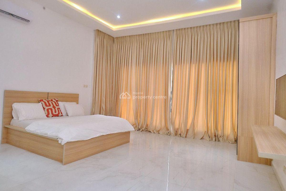 Luxury 5 Bedroom Beach House with Indoor & Outdoor Pool, Ilashe, Lagos, Flat / Apartment Short Let