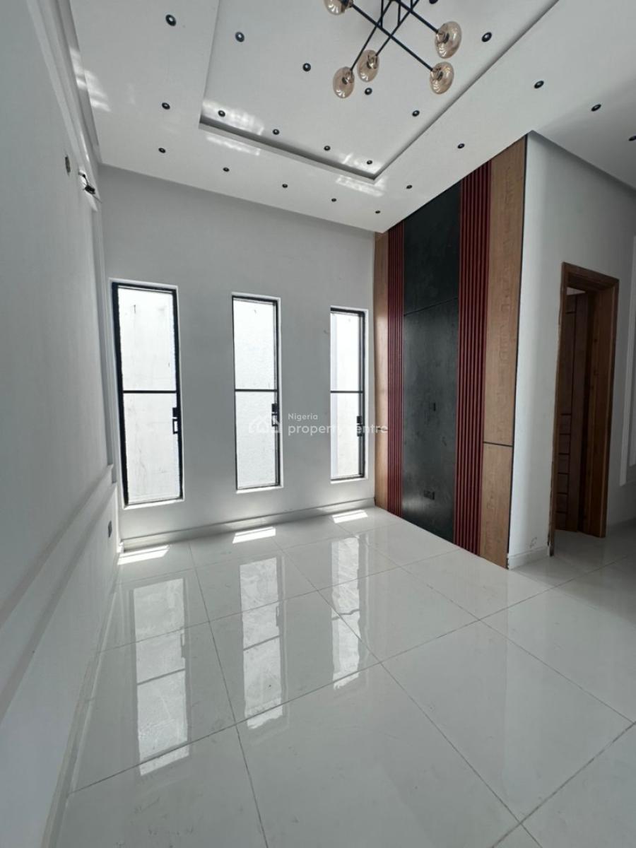 Massive 5 Bedroom Detached with Pool & Bq, Ikota, Lekki, Lagos, Detached Duplex for Sale