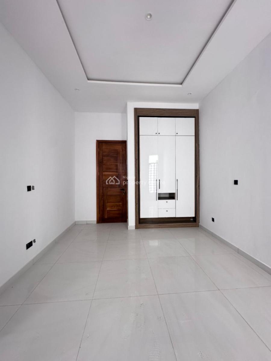 Perfect Neighborhood Massive 5 Bedroom Detached with Pool &  Bq, Ikota, Lekki, Lagos, Detached Duplex for Sale