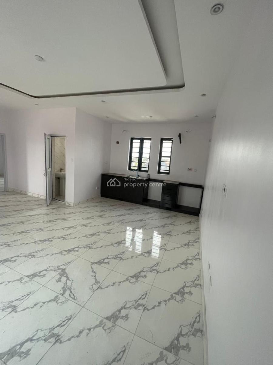 Brand New Spacious  2 Bedroom Flat on a Pent Floor, Ologolo, Lekki, Lagos, House for Rent