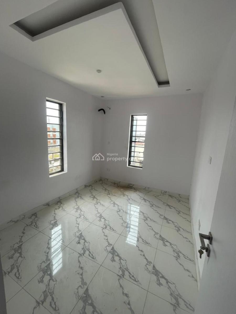 Brand New Spacious  2 Bedroom Flat on a Pent Floor, Ologolo, Lekki, Lagos, House for Rent