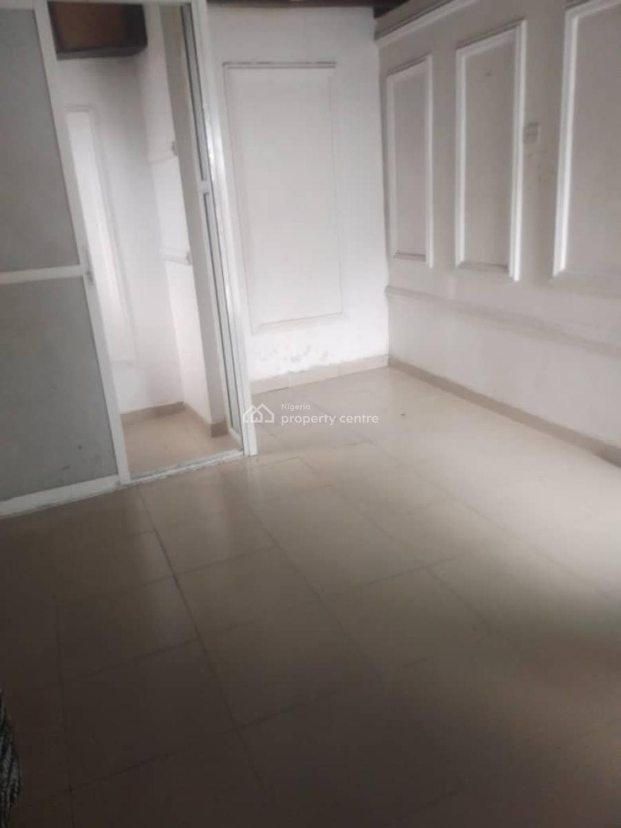 Compact 1 Bedroom Self Contain with Kitchen, Lekki Phase 1, Lekki, Lagos, Self Contain (single Rooms) for Rent