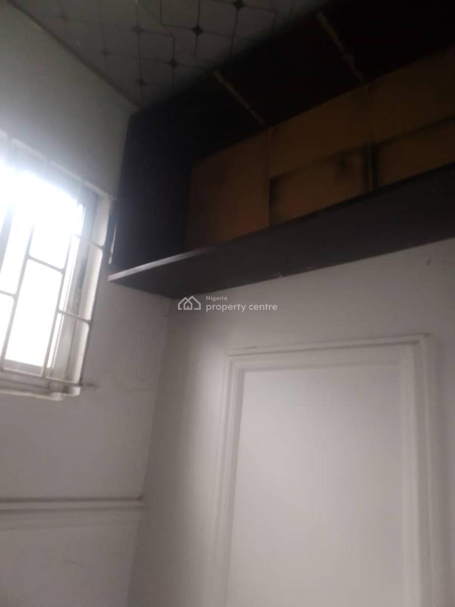 Compact 1 Bedroom Self Contain with Kitchen, Lekki Phase 1, Lekki, Lagos, Self Contain (single Rooms) for Rent