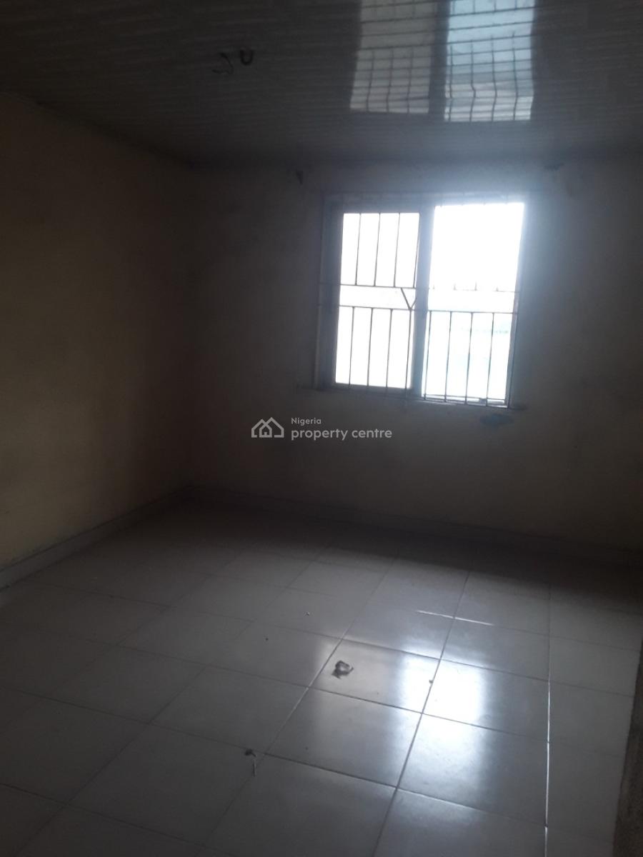 Spacious Miniflat with Big Kitchen Upstairs at Shomolu, Odelano Street, Bariga, Shomolu, Lagos, Mini Flat (room and Parlour) for Rent