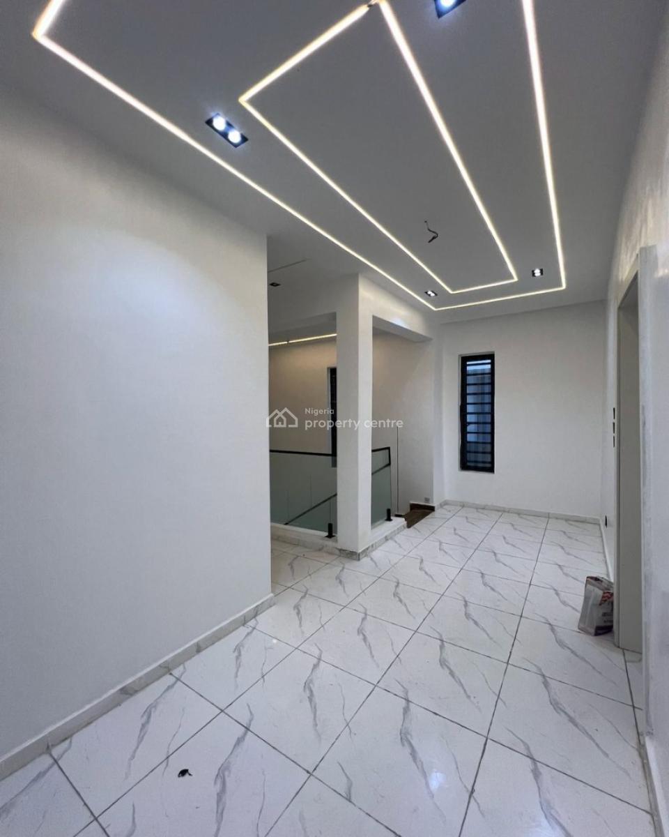 Spacious 5 Bedroom Fully Detached Duplex with Bq, Mobil Estate, Lekki Expressway, Lekki, Lagos, Detached Duplex for Rent