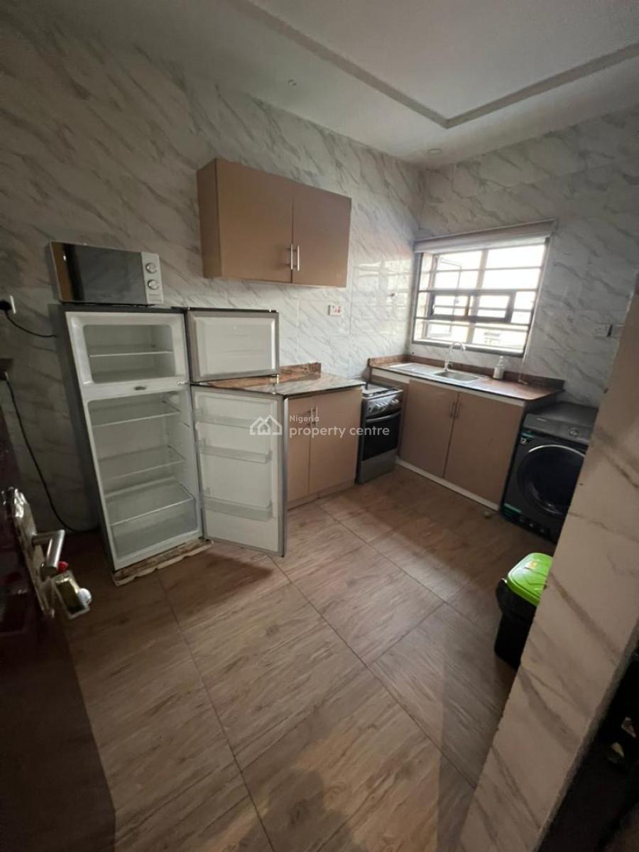 Beautiful 2 Bedrooms Apartment, Opebi, Ikeja, Lagos, Flat / Apartment Short Let