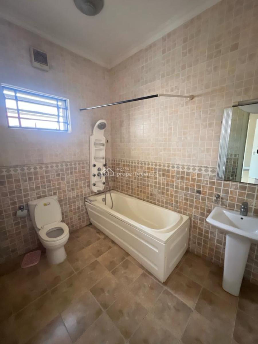 Luxuriously & Spaciously Built 4 Bedroom Townhouse, Oniru, Victoria Island (vi), Lagos, Flat / Apartment for Rent