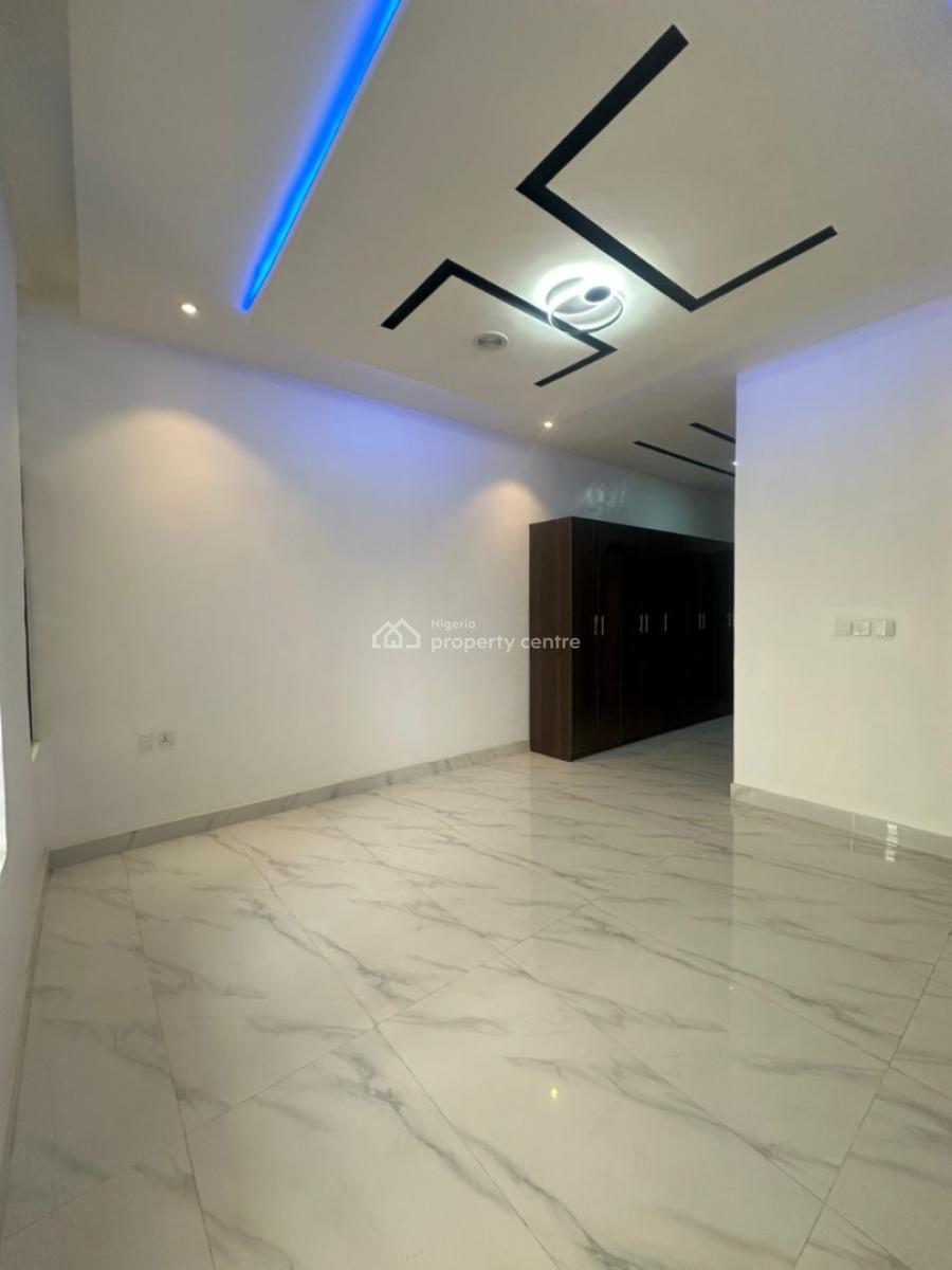 Beautiful Deal 4 Bedroom Semi-detached Duplex in a Secure Estate, Chevron, Lekki, Lagos, Semi-detached Duplex for Sale