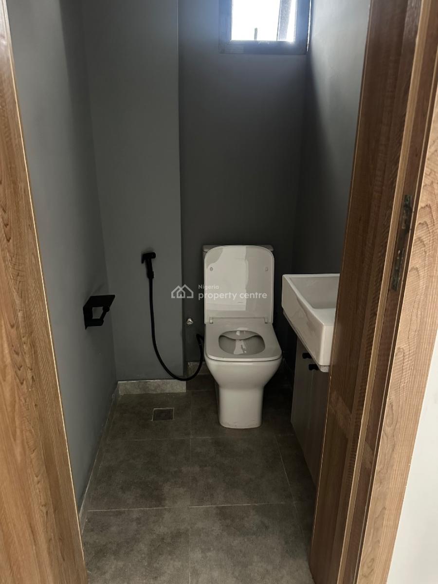 2 Bedroom Apartment with Bq Available, Ikate, Lekki, Lagos, Flat / Apartment for Sale