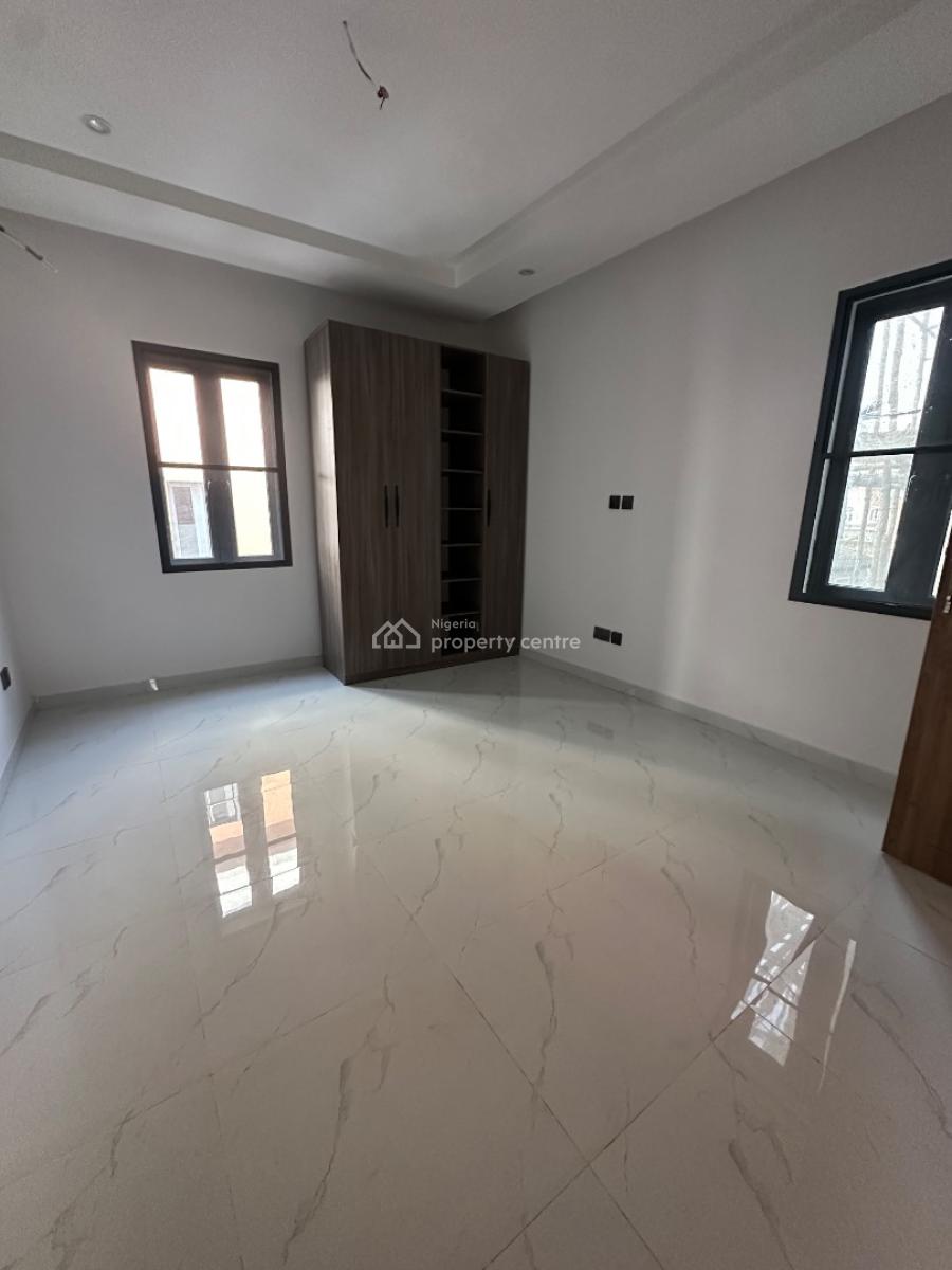 2 Bedroom Apartment with Bq Available, Ikate, Lekki, Lagos, Flat / Apartment for Sale