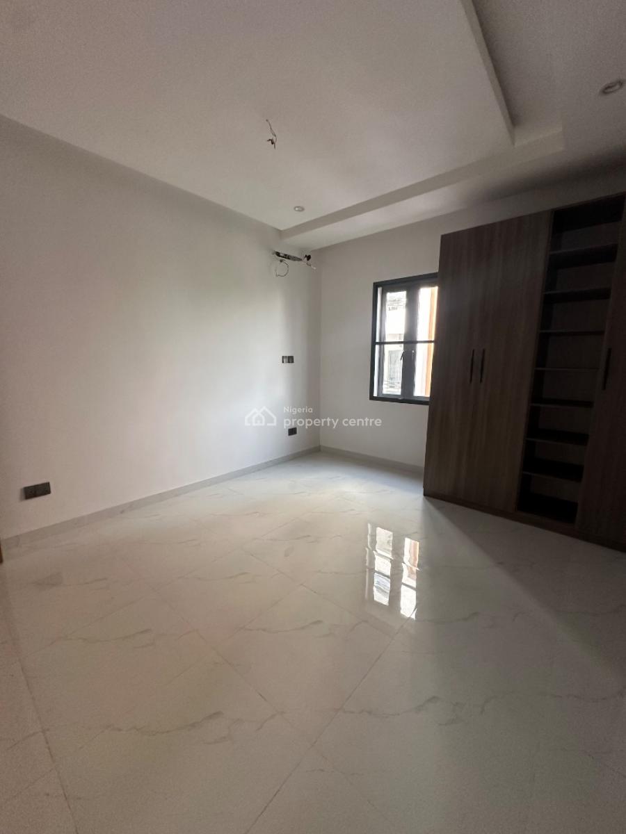 2 Bedroom Apartment with Bq Available, Ikate, Lekki, Lagos, Flat / Apartment for Sale