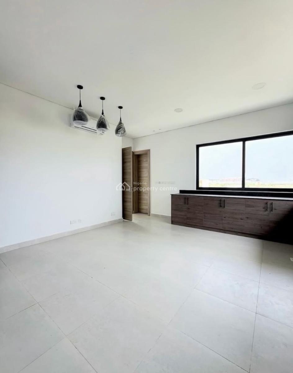 Massive 6 Bedrooms Detached Duplex with Bq, Pool & Large Compound, Maiyegun Beach Estate, Off Lagos - Calabar Coastal Road, Osapa, Lekki, Lagos, Detached Duplex for Rent