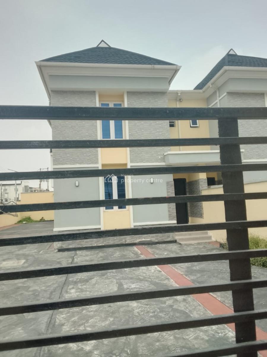 4 Bedroom Semi Detached with Bq, Metro Castle General Paint, Ajah, Lagos, Terraced Duplex for Sale