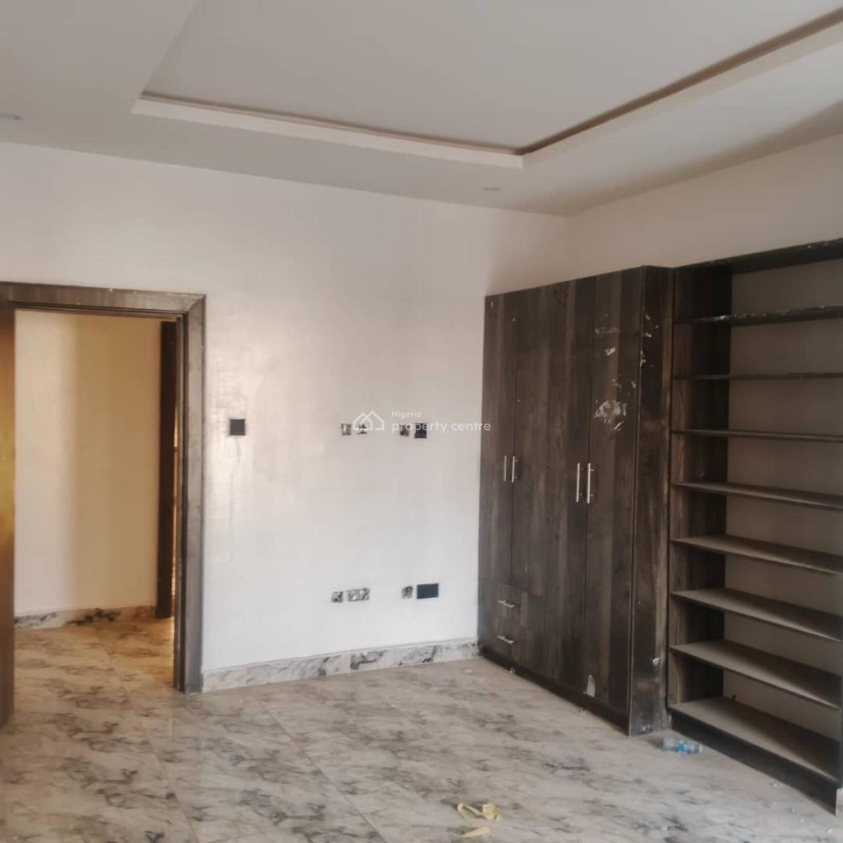 Spacious 3 Bedroom Flat on The Second Floor, Off Aminu Kano Crescent, Wuse 2, Abuja, Flat / Apartment for Rent