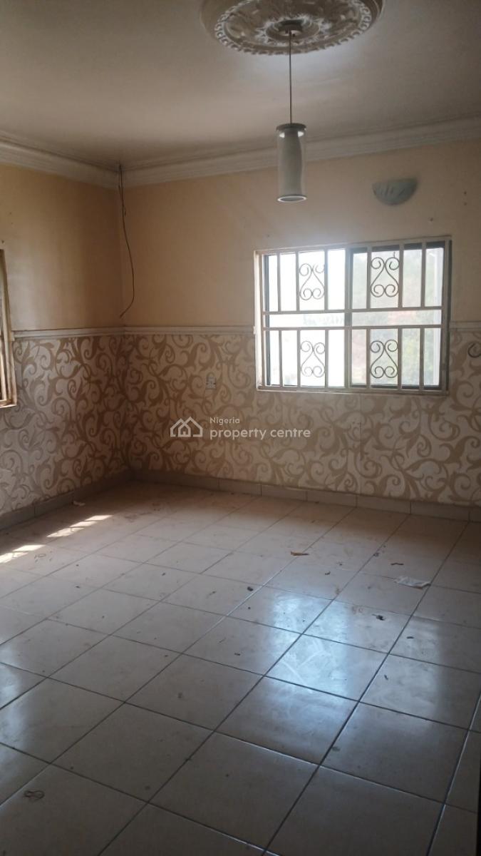 Spacious 3 Bedroom Flat on The Second Floor, Off Aminu Kano Crescent, Wuse 2, Abuja, Flat / Apartment for Rent