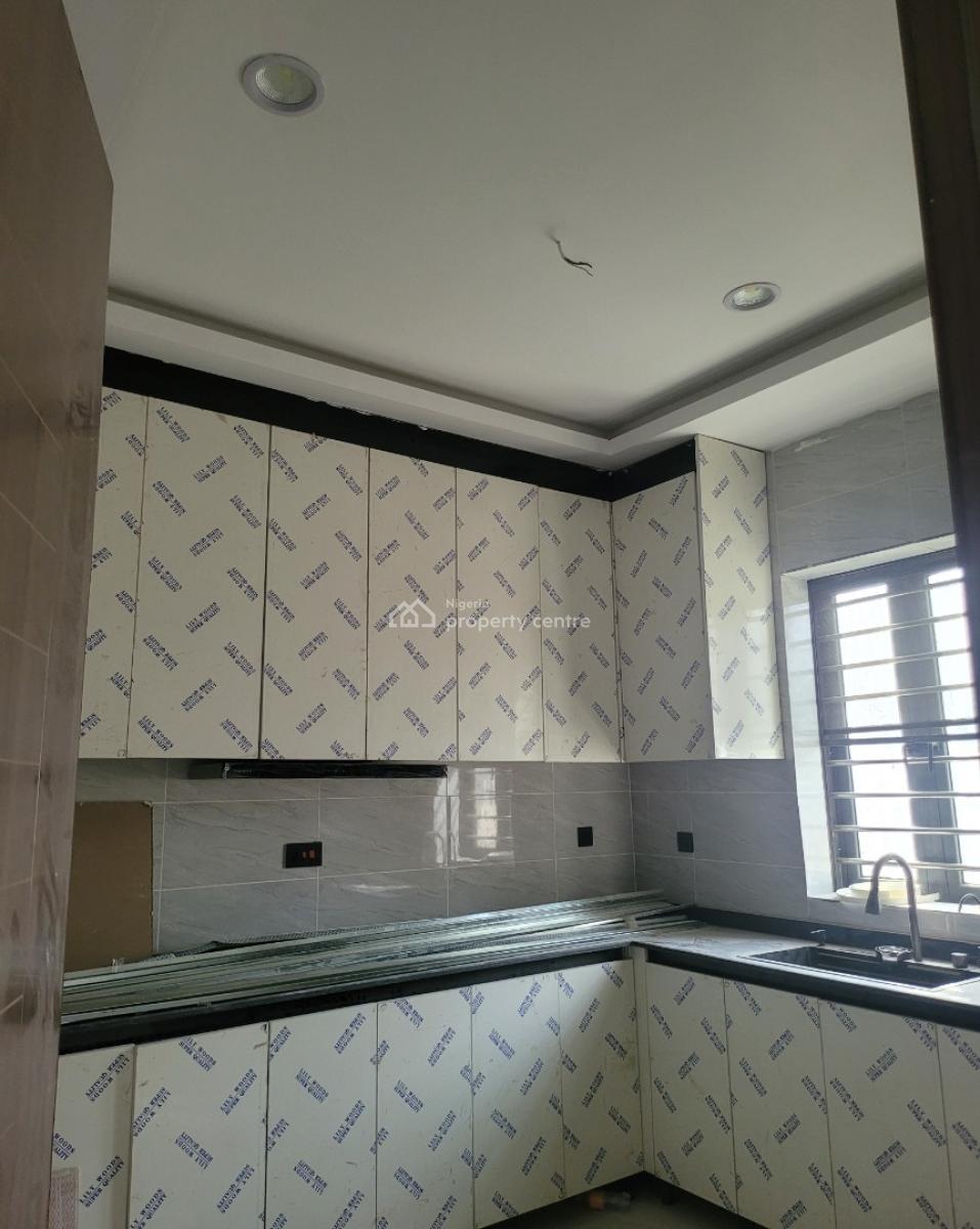 Luxurious 2 Bedroom Block of Flats, Extension 3 Estate, Dawaki, Gwarinpa, Abuja, Flat / Apartment for Rent