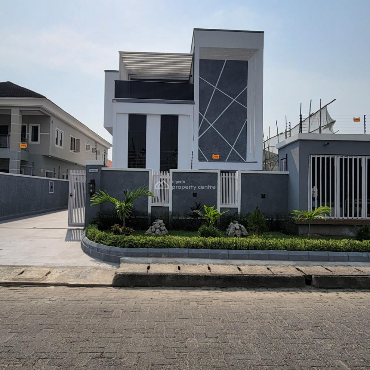 Lovely 5 Bedroom Duplex with a Bq and Pool in a Secured Estate, Lekki Phase 1, Lekki, Lagos, House for Sale
