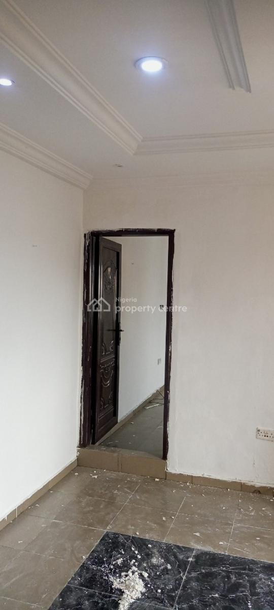Renovated Spacious Mini Flat Upstairs, Off Aborisade, Lawanson, Surulere, Lagos, Mini Flat (room and Parlour) for Rent