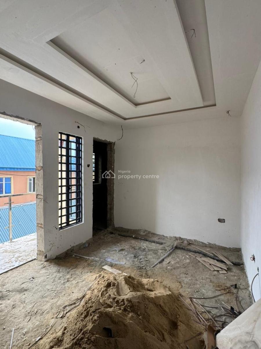 Apartment in a Serene Environment, Akoka, Yaba, Lagos, Flat / Apartment for Rent