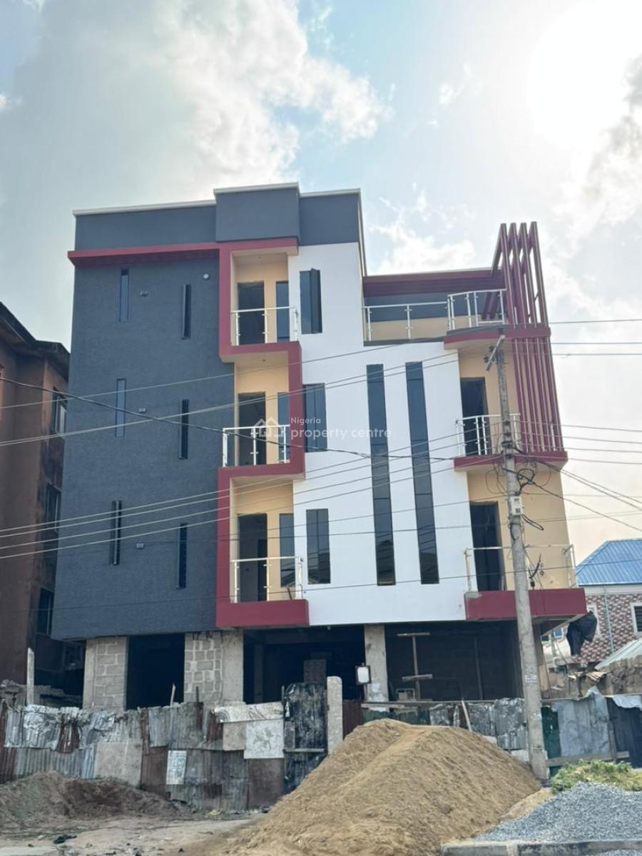 Apartment in a Serene Environment, Akoka, Yaba, Lagos, Flat / Apartment for Rent