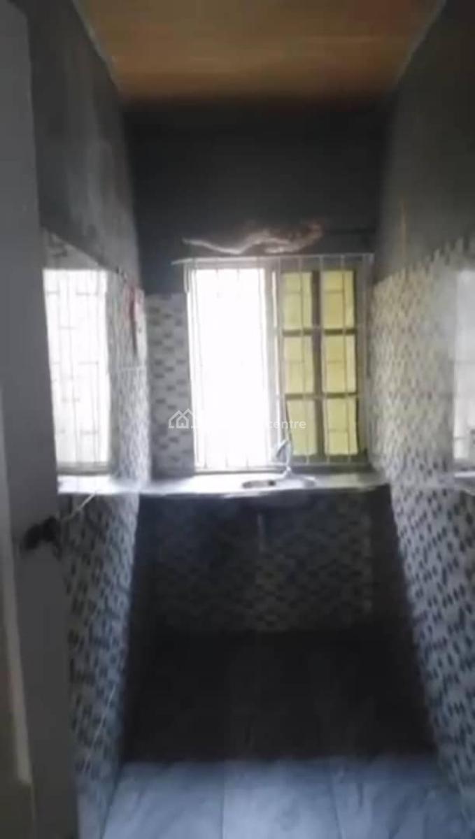 Lovely 2 Bedroom Flat, Green Land Estate, Mende, Maryland, Lagos, Flat / Apartment for Rent
