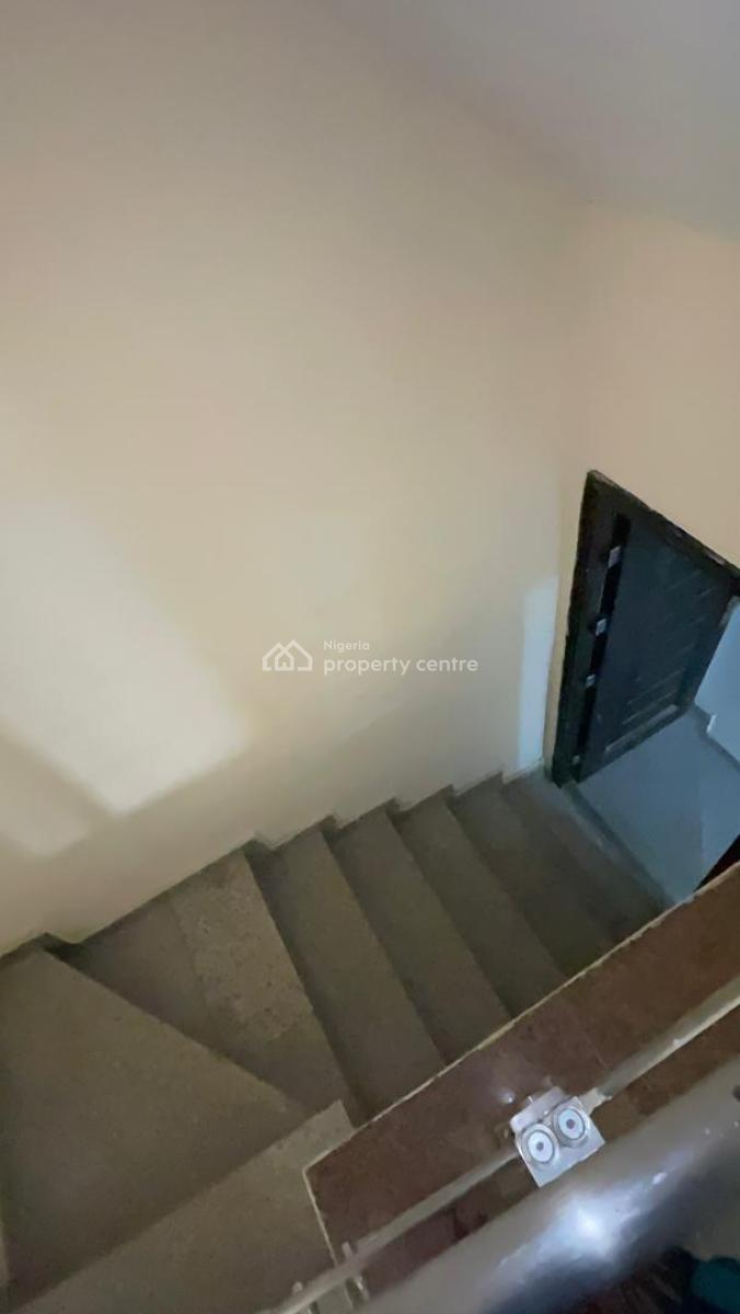 Spacious Semii Detached 4 Bedroom Duplex with Bq, Lekki Right, Lekki Phase 1, Lekki, Lagos, Semi-detached Duplex for Rent