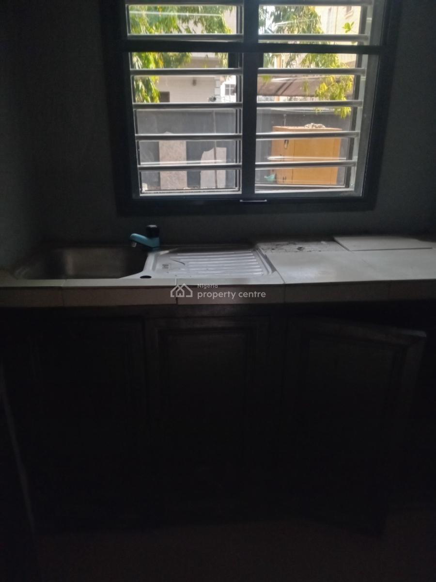 a Bq Apartment with Standard Kitchen, Chevron Drive Carlton Gate Estate, Lekki, Lagos, Self Contain (single Rooms) for Rent
