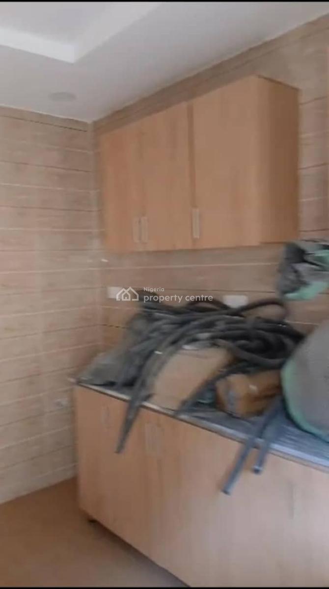 Lovely 2 Bedroom Flat, Aguda, Surulere, Lagos, Flat / Apartment for Rent