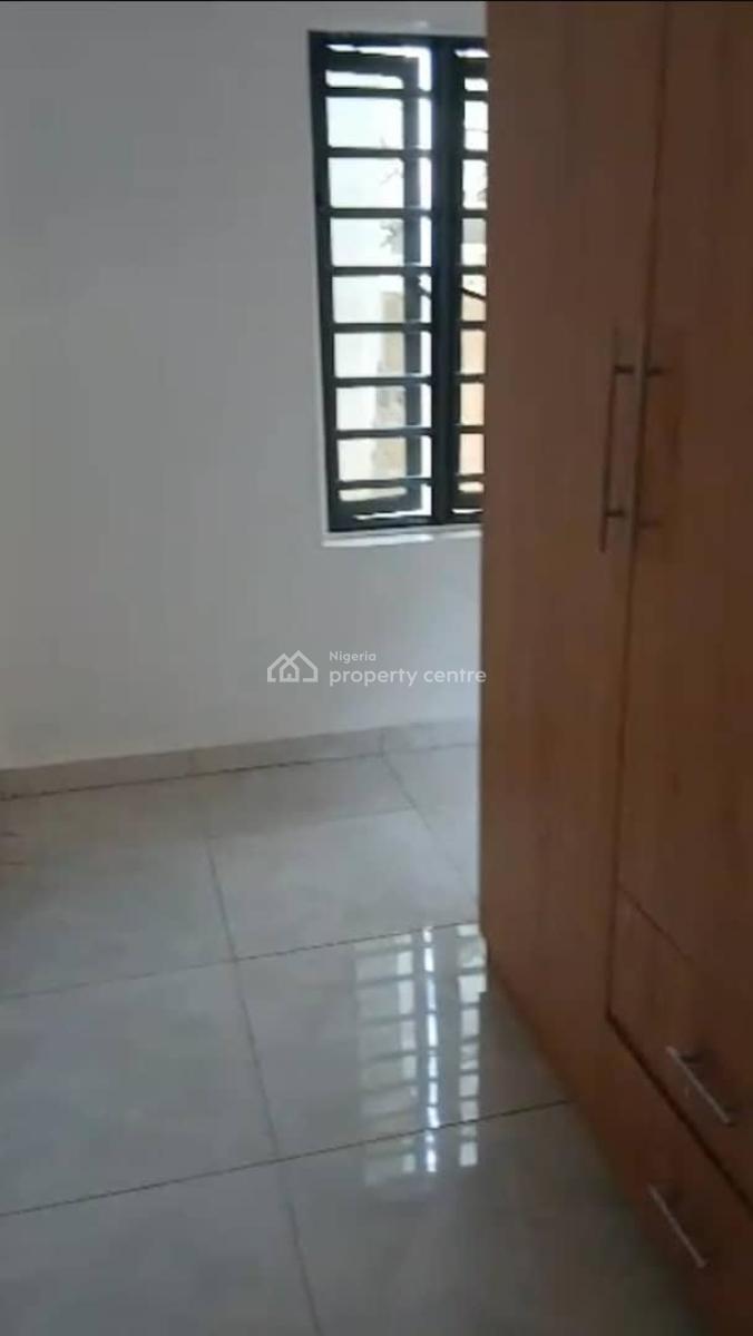 Lovely 2 Bedroom Flat, Aguda, Surulere, Lagos, Flat / Apartment for Rent