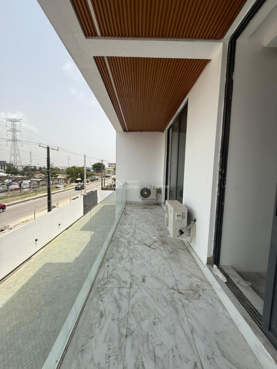 Well Finished 2 Bedroom Apartment, Lekki Phase 1, Lekki, Lagos, Flat / Apartment for Sale