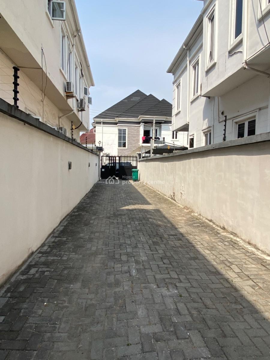 Luxury and Spacious 4 Bedroom Fully Detached with Bq, Chevron, Lekki, Lagos, Detached Duplex for Rent