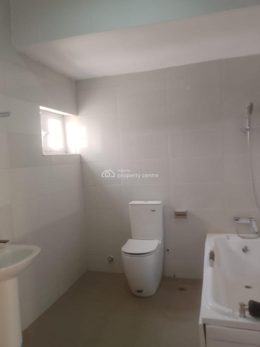 Well Finished 4 Bedrooms Terrace Duplex with Bq, Guzape District, Abuja, Terraced Duplex for Rent