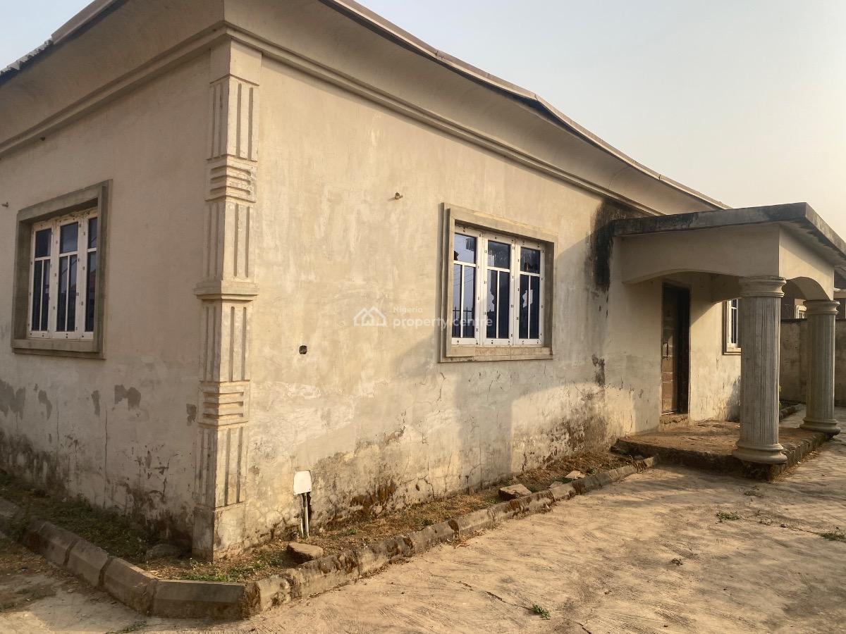 Spacious 3 Bedroom Bungalow with 2 Units of Selfcontained Bq, Ukala After Goodluck Farm, Kyami, Abuja, Detached Bungalow for Sale