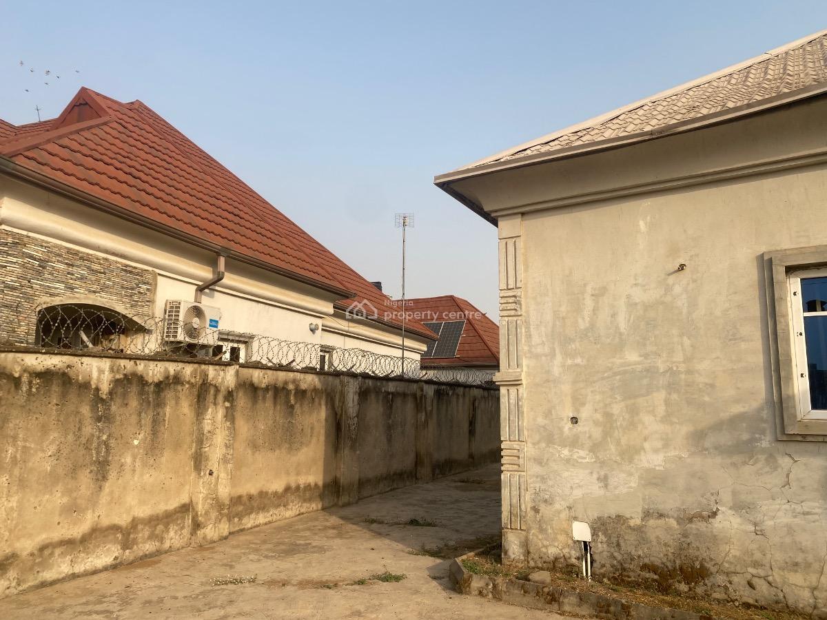 Spacious 3 Bedroom Bungalow with 2 Units of Selfcontained Bq, Ukala After Goodluck Farm, Kyami, Abuja, Detached Bungalow for Sale