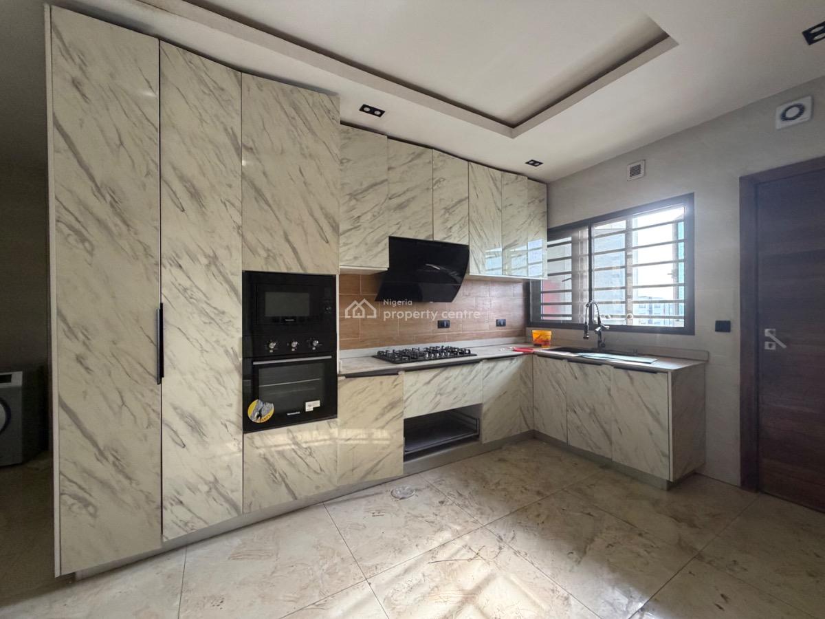 Spacious 3 Bedroom Apartment with Bq, Lekki Rhs, Lekki Phase 1, Lekki, Lagos, Flat / Apartment for Rent