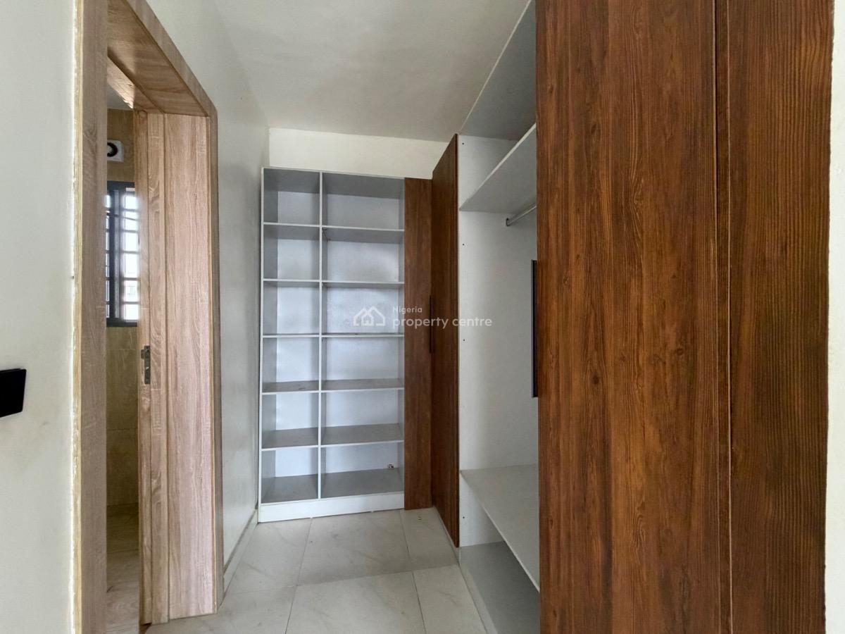 Spacious 3 Bedroom Apartment with Bq, Lekki Rhs, Lekki Phase 1, Lekki, Lagos, Flat / Apartment for Rent